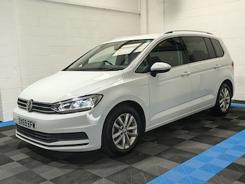 Used Volkswagen Touran 2019 for sale - 79434031: Photo