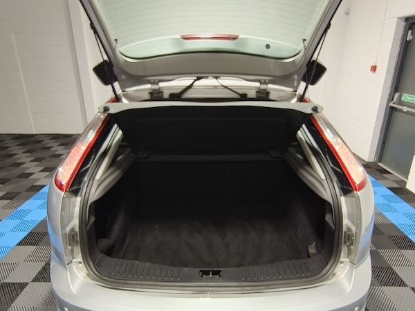 Used Ford Focus 2010 for sale - 76286221: Photo 10