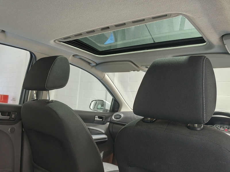 Used Ford Focus 2010 for sale - 76286221: Photo 16