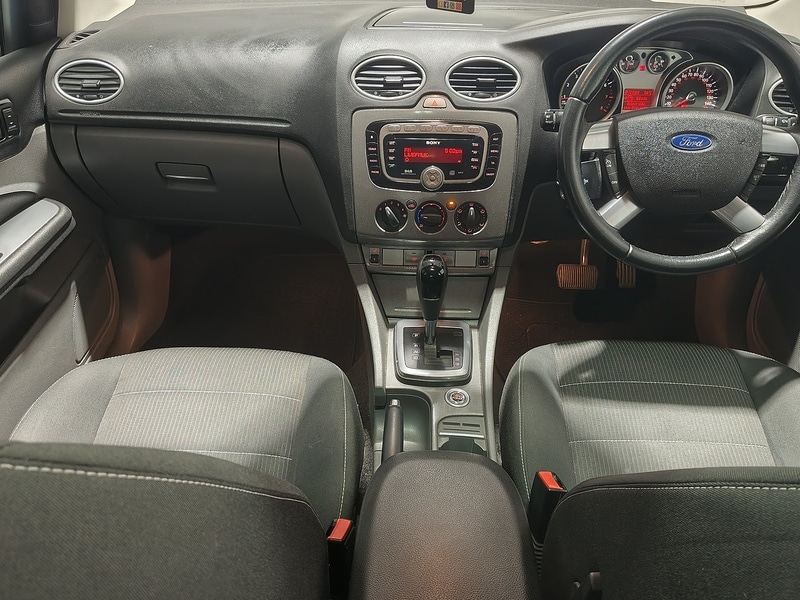 Used Ford Focus 2010 for sale - 76286221: Photo 17