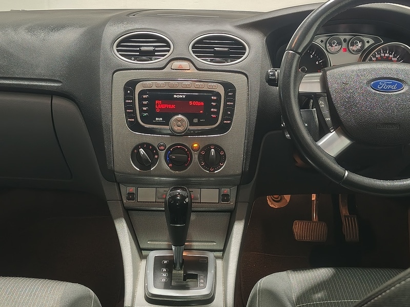 Used Ford Focus 2010 for sale - 76286221: Photo 20