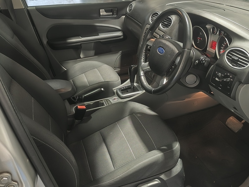 Used Ford Focus 2010 for sale - 76286221: Photo 23