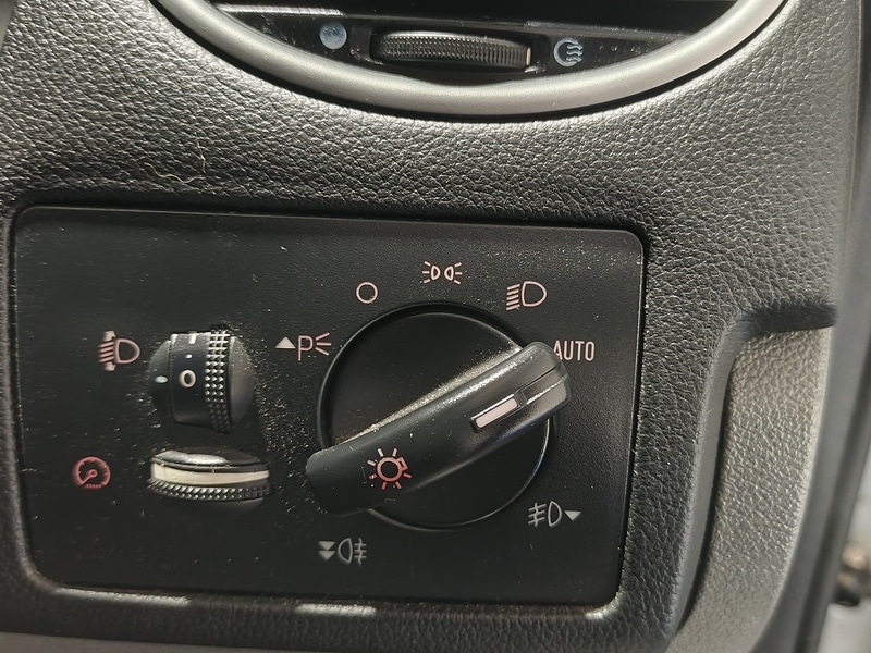 Used Ford Focus 2010 for sale - 76286221: Photo 27