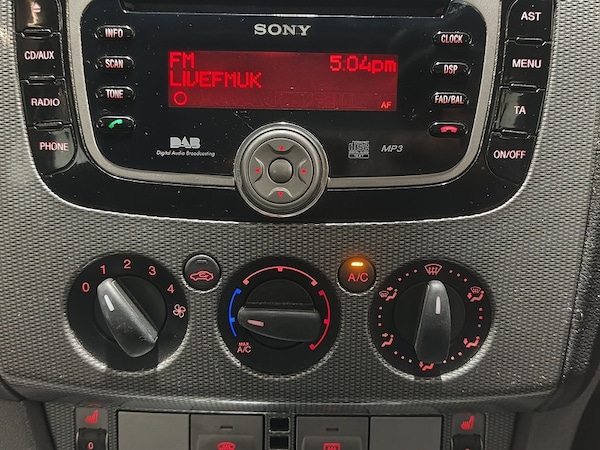Used Ford Focus 2010 for sale - 76286221: Photo 31