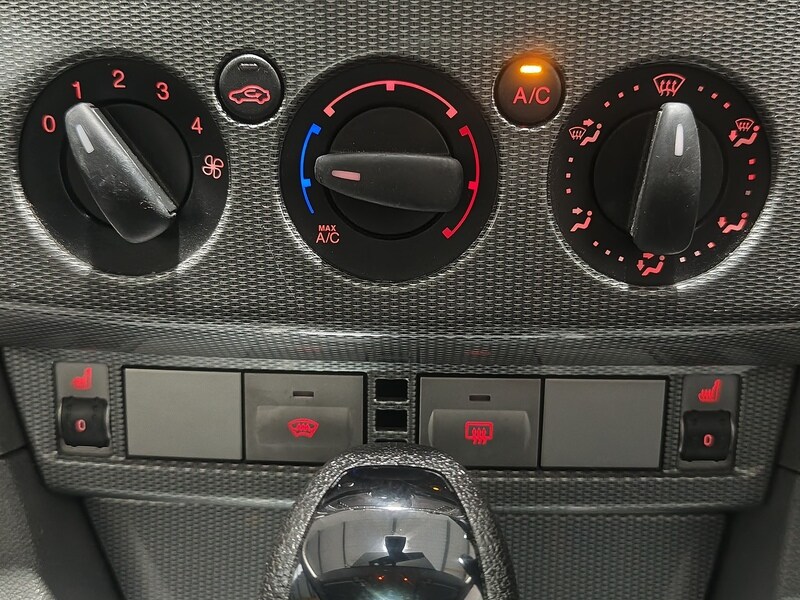 Used Ford Focus 2010 for sale - 76286221: Photo 33