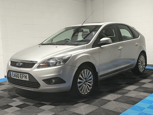 Used Ford Focus 2010 for sale - 76286221: Photo 3