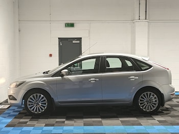 Used Ford Focus 2010 for sale - 76286221: Photo
