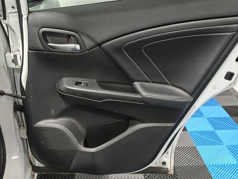 Used Honda Civic 2015 for sale - 76219785: Photo 18