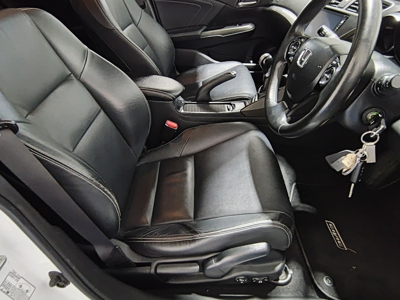 Used Honda Civic 2015 for sale - 76219785: Photo 28