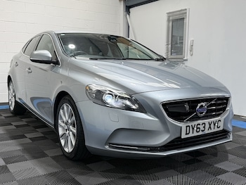 Used Volvo V40 2013 for sale - 79306922: Photo