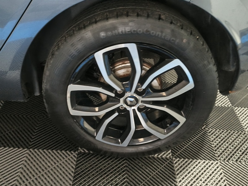 Used Renault Clio for sale - 76436137: Photo 10