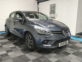 Used Renault Clio 2019 for sale - 76436137: Photo