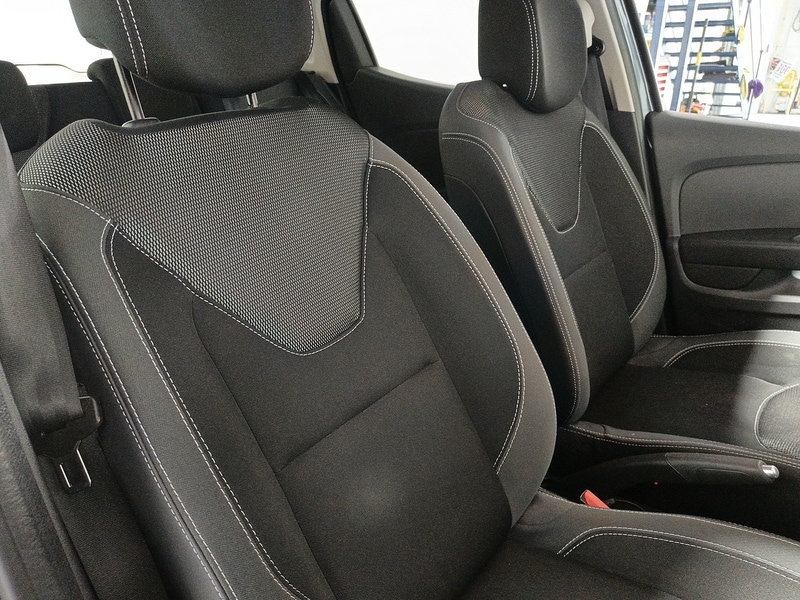 Used Renault Clio for sale - 76436137: Photo 27