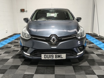 Used Renault Clio 2019 for sale - 76436137: Photo