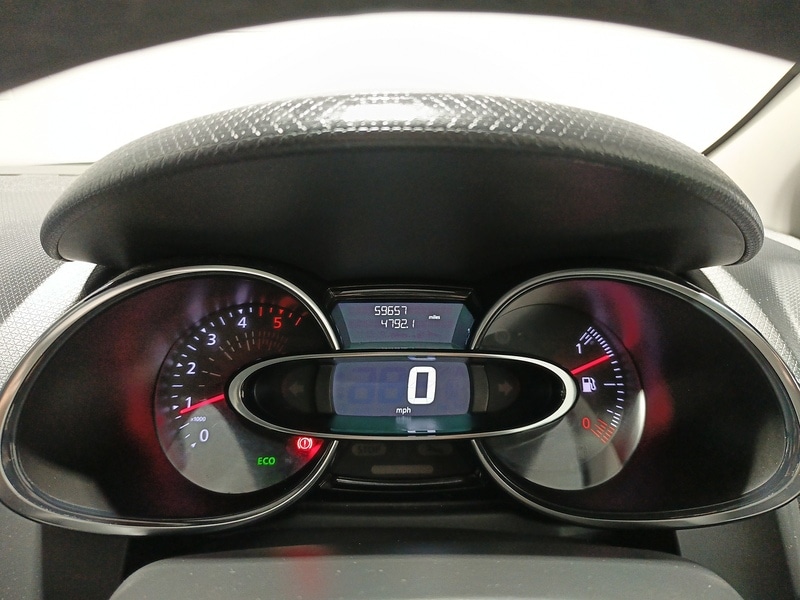 Used Renault Clio for sale - 76436137: Photo 33