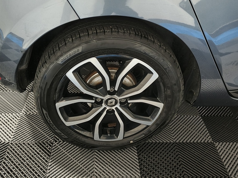 Used Renault Clio for sale - 76436137: Photo 9