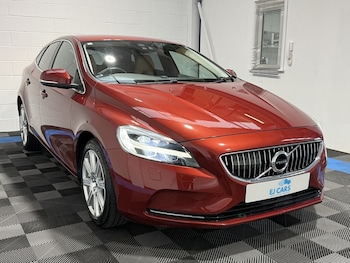 Used Volvo V40 2016 for sale - 79397721: Photo