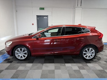 Used Volvo V40 2016 for sale - 79397721: Photo