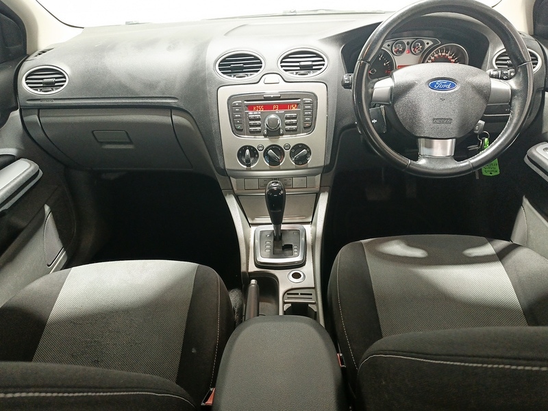 Used Ford Focus 2010 for sale - 76798876: Photo 16