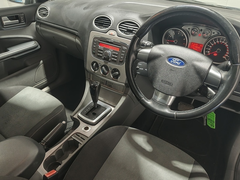 Used Ford Focus 2010 for sale - 76798876: Photo 23