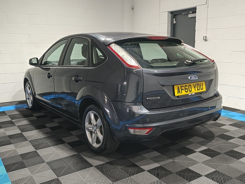 Used Ford Focus 2010 for sale - 76798876: Photo 5