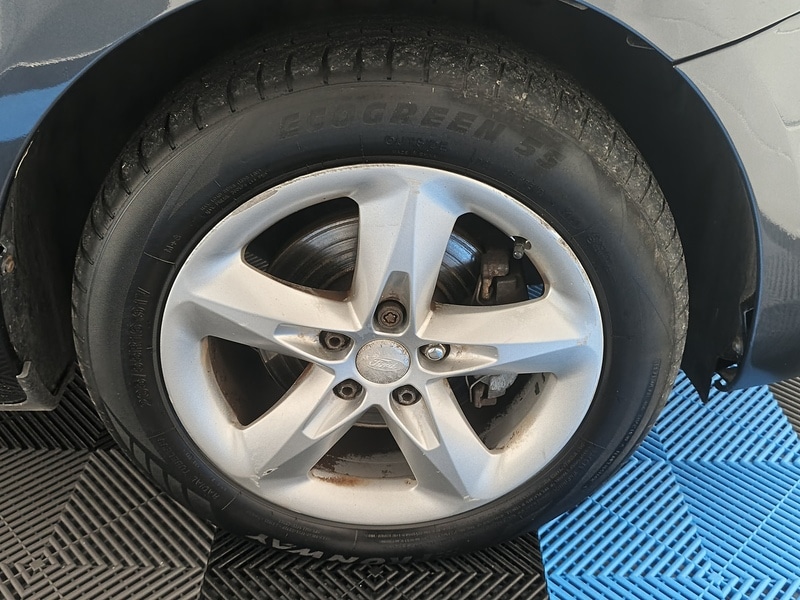 Used Ford Focus 2010 for sale - 76798876: Photo 8