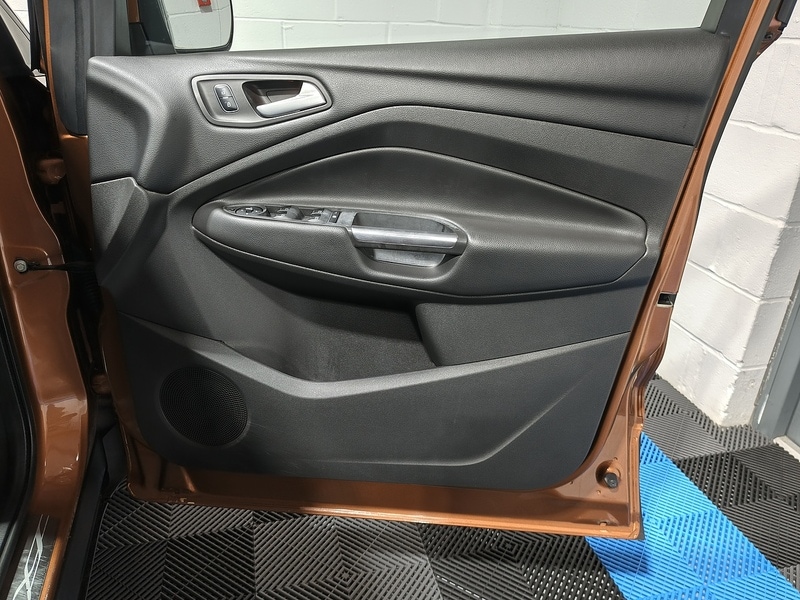 Used Ford Kuga 2017 for sale - 76969769: Photo 23