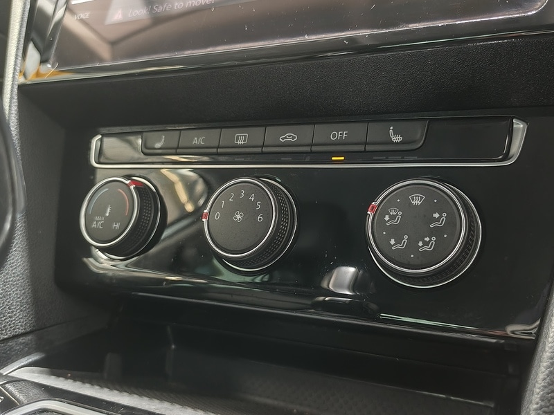 Used Volkswagen Passat 2021 for sale - 75585975: Photo 32