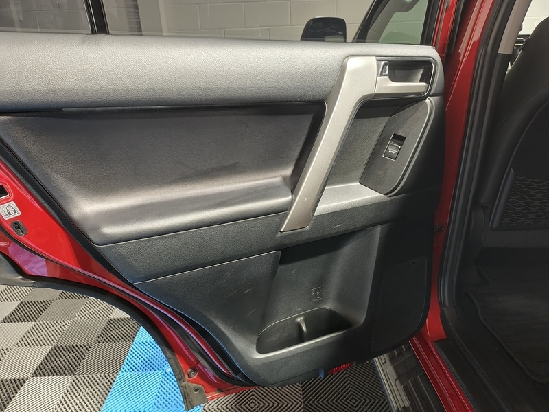 Used Toyota Land Cruiser for sale - 77635228: Photo 32