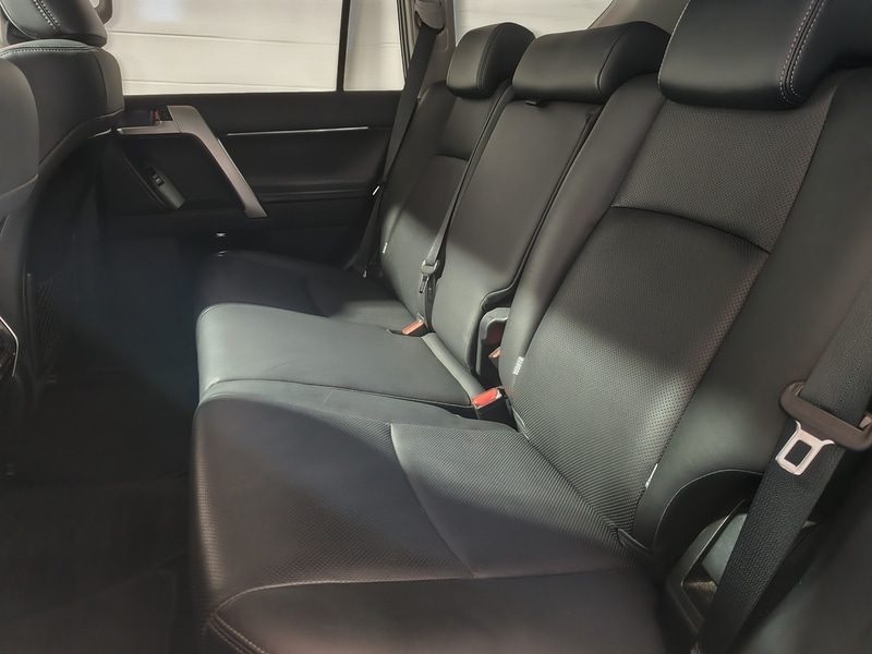 Used Toyota Land Cruiser for sale - 77635228: Photo 35