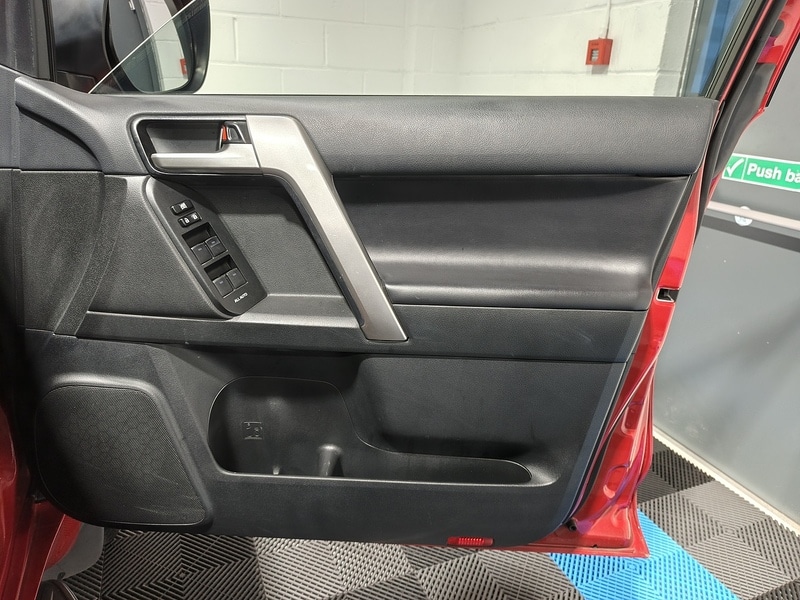 Used Toyota Land Cruiser for sale - 77635228: Photo 45