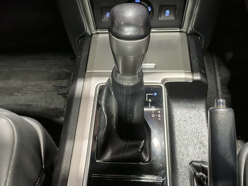 Used Toyota Land Cruiser for sale - 77635228: Photo 55