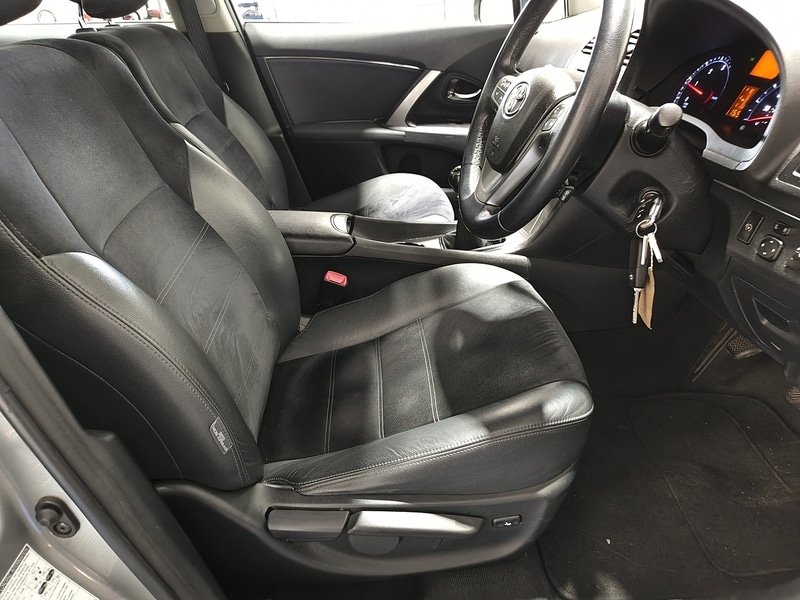 Used Toyota Avensis 2014 for sale - 76253214: Photo 27