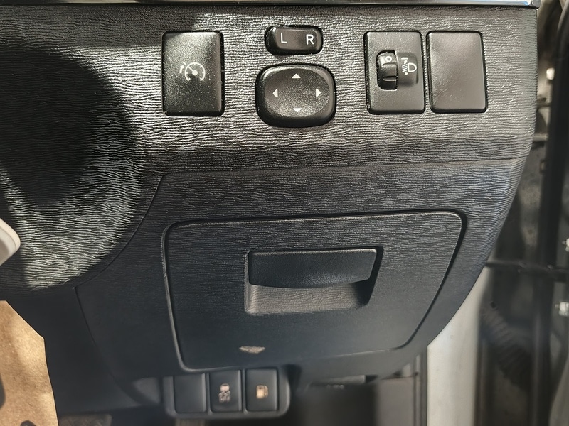 Used Toyota Avensis 2014 for sale - 76253214: Photo 39