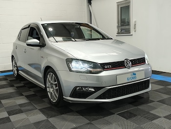 Used Volkswagen Polo 2015 for sale - 79124676: Photo