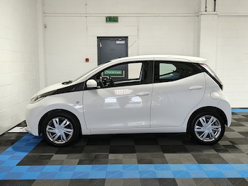 Used Toyota AYGO 2015 for sale - 79433971: Photo