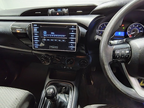 Used Toyota Hilux 2018 for sale - 76320162: Photo 26