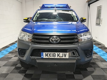 Used Toyota Hilux 2018 for sale - 76320162: Photo 2