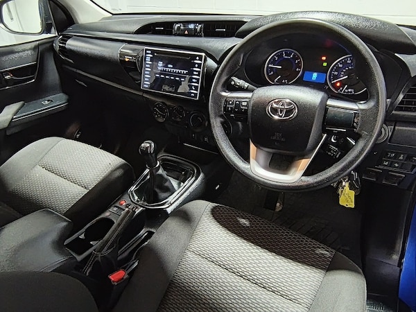 Used Toyota Hilux 2018 for sale - 76320162: Photo 38