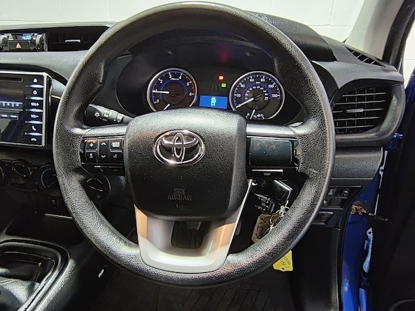 Used Toyota Hilux 2018 for sale - 76320162: Photo 39