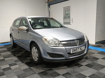 Vauxhall - Astra