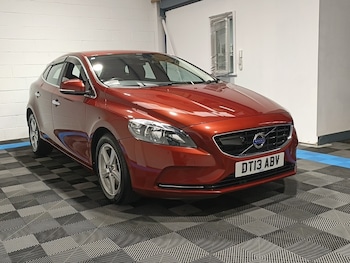 Used Volvo V40 2013 for sale - 79124679: Photo