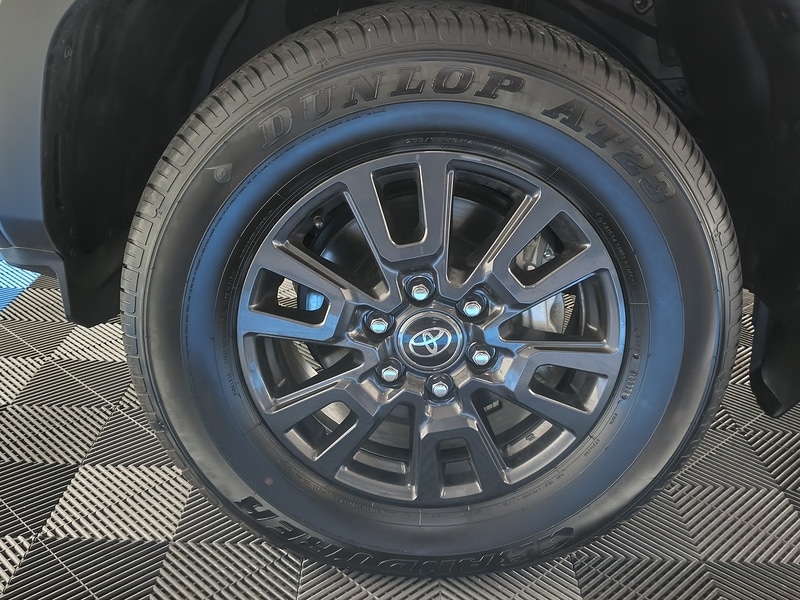 Used Toyota Land Cruiser for sale - 77365343: Photo 13