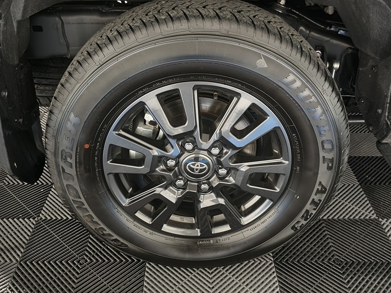 Used Toyota Land Cruiser for sale - 77365343: Photo 15