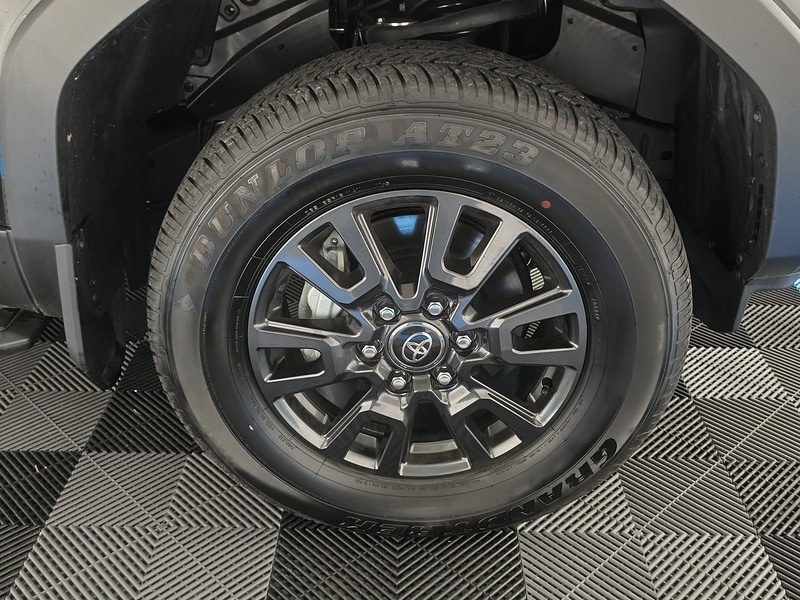 Used Toyota Land Cruiser for sale - 77365343: Photo 16