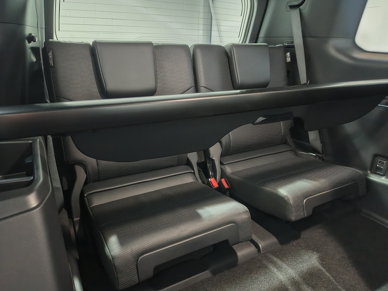 Used Toyota Land Cruiser for sale - 77365343: Photo 25