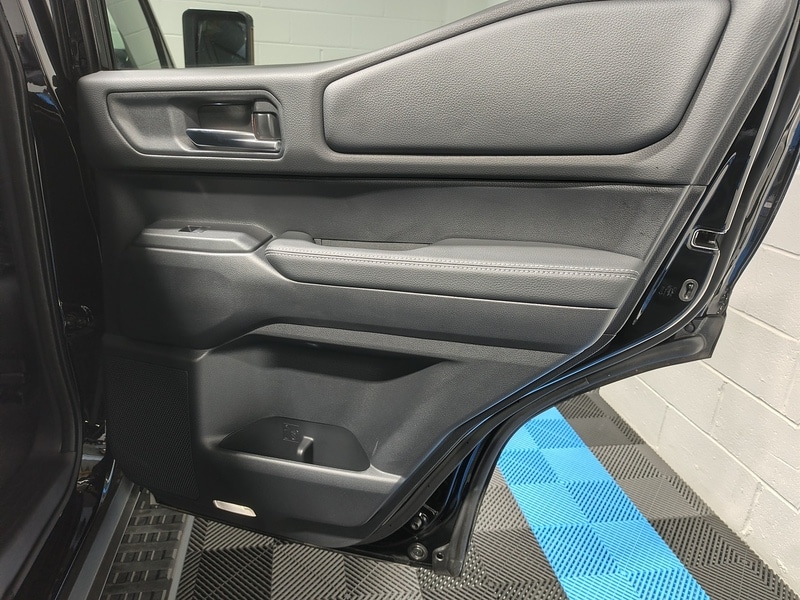 Used Toyota Land Cruiser for sale - 77365343: Photo 27