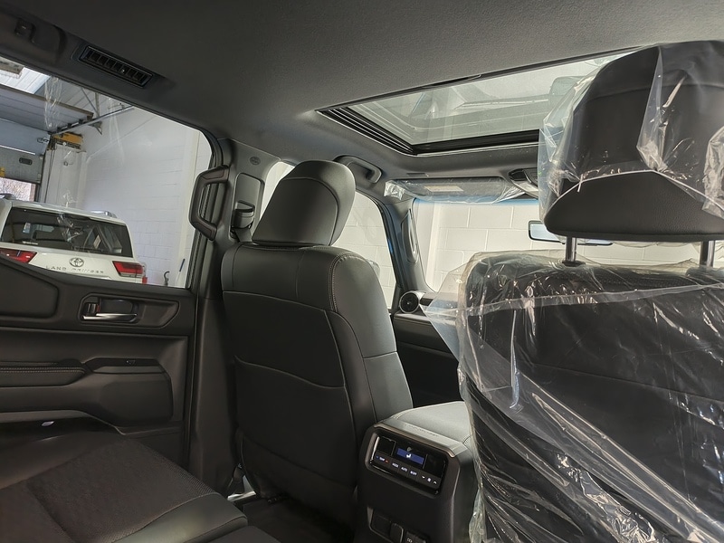 Used Toyota Land Cruiser for sale - 77365343: Photo 32