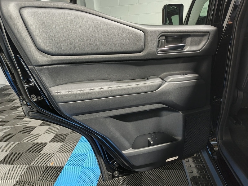 Used Toyota Land Cruiser for sale - 77365343: Photo 33