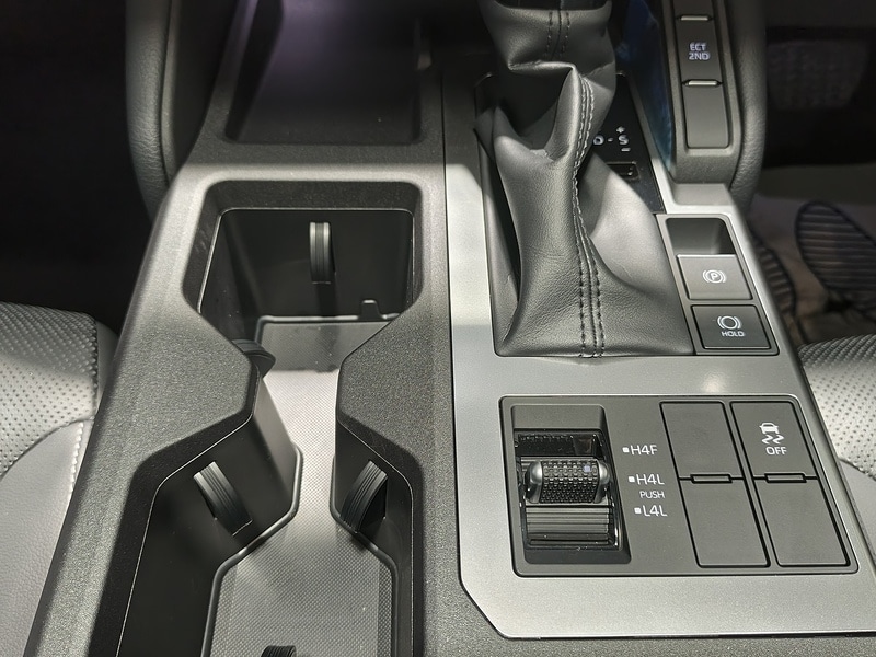 Used Toyota Land Cruiser for sale - 77365343: Photo 43